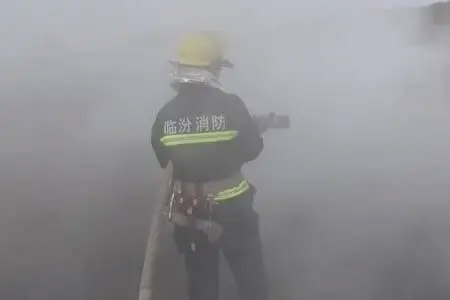 广清高速S110小时紧急救援修车道路救援公司 汽车救援维修专业