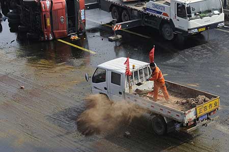 重庆24小时高速救援|道路救援电话是多少|紧急道路救援| 道路救援拖车平台